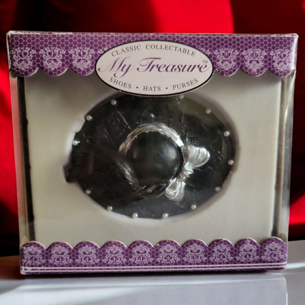 NWT Vtg 99 My Treasure Black Hat W/White Pearls & Silver Ribbon Original Box